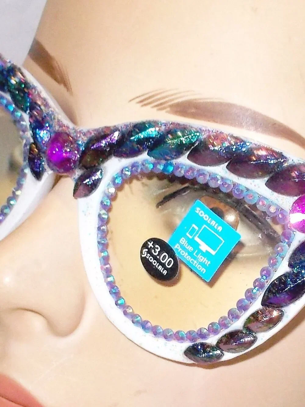 FABULOUS WHITE CATEYE READING GLASSES 3.00 STRENGTH BLUE FLAME RHINESTONES
